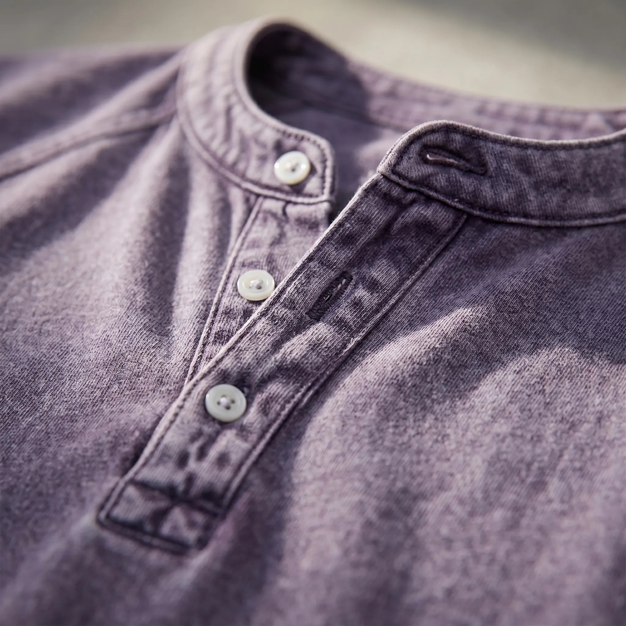 Mees™ | Vintage Henley – Karaktervolle Stijl & Comfortabele Pasvorm