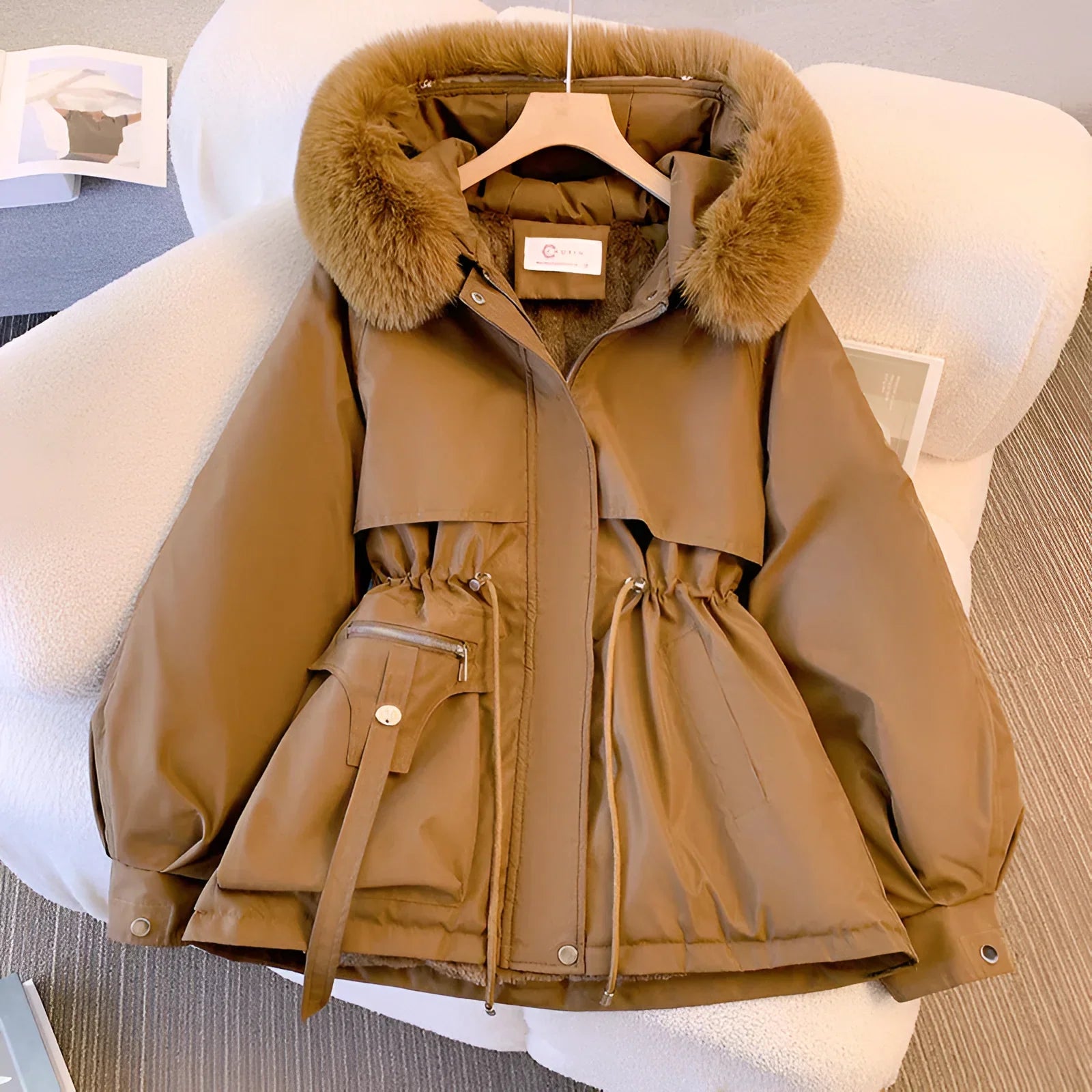 Kassandra™ | Premium winterparka met bontkap – Knus comfort en tijdloze stijl