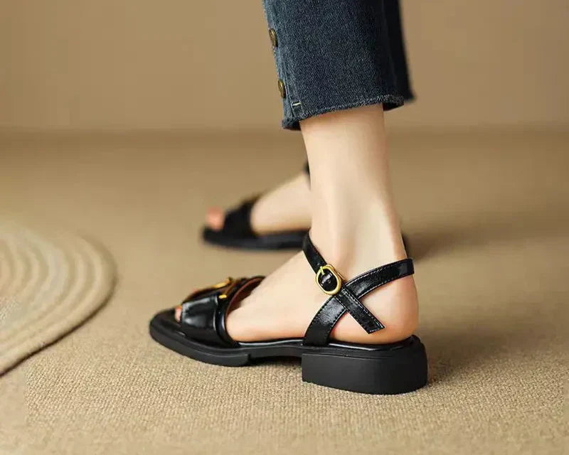 Amara | Gesp Flat Sandalen™