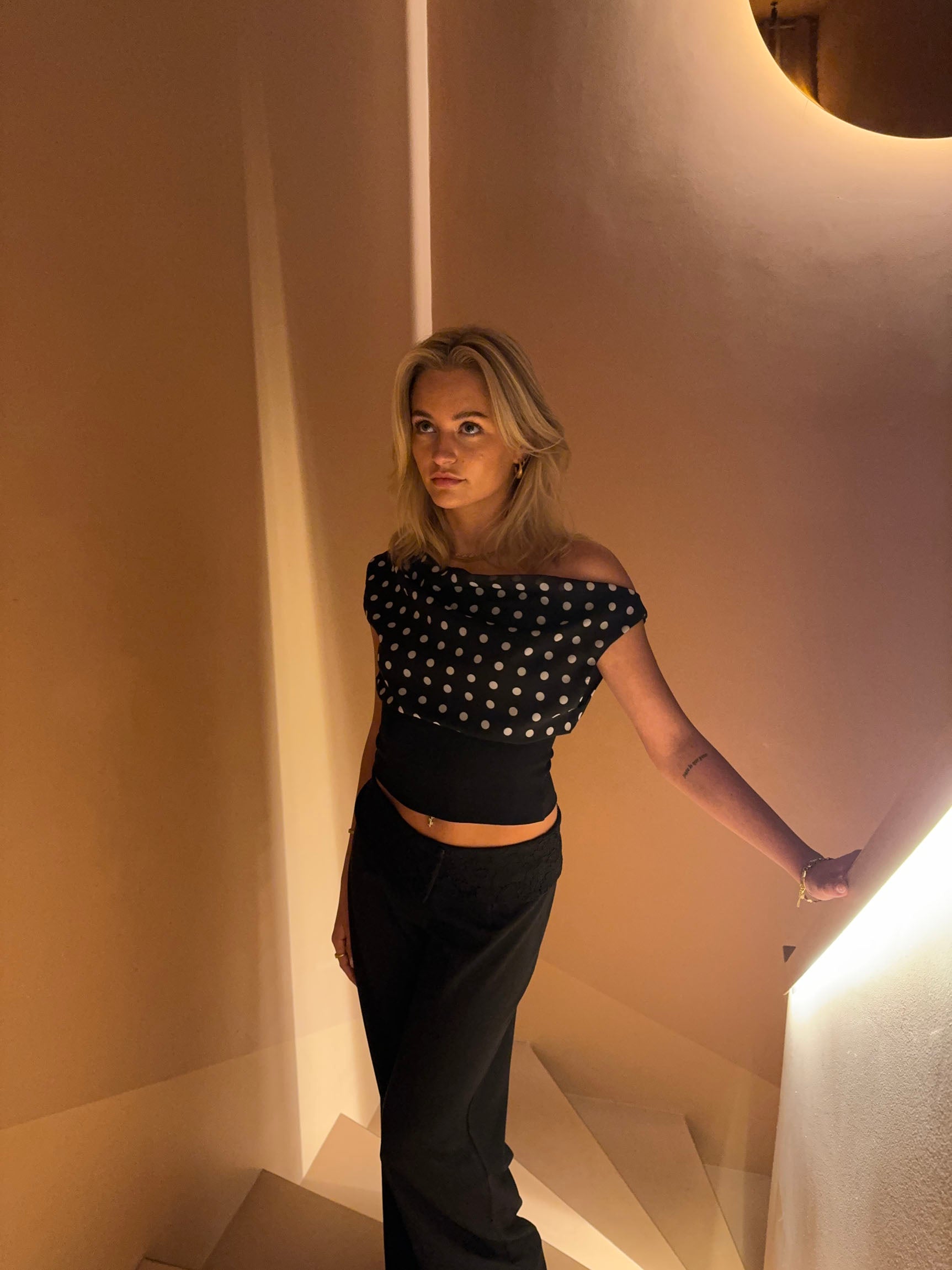 Bloom ™ |  Lina - Polka Dotted Top | Speels & Elegant in Zwart-Wit