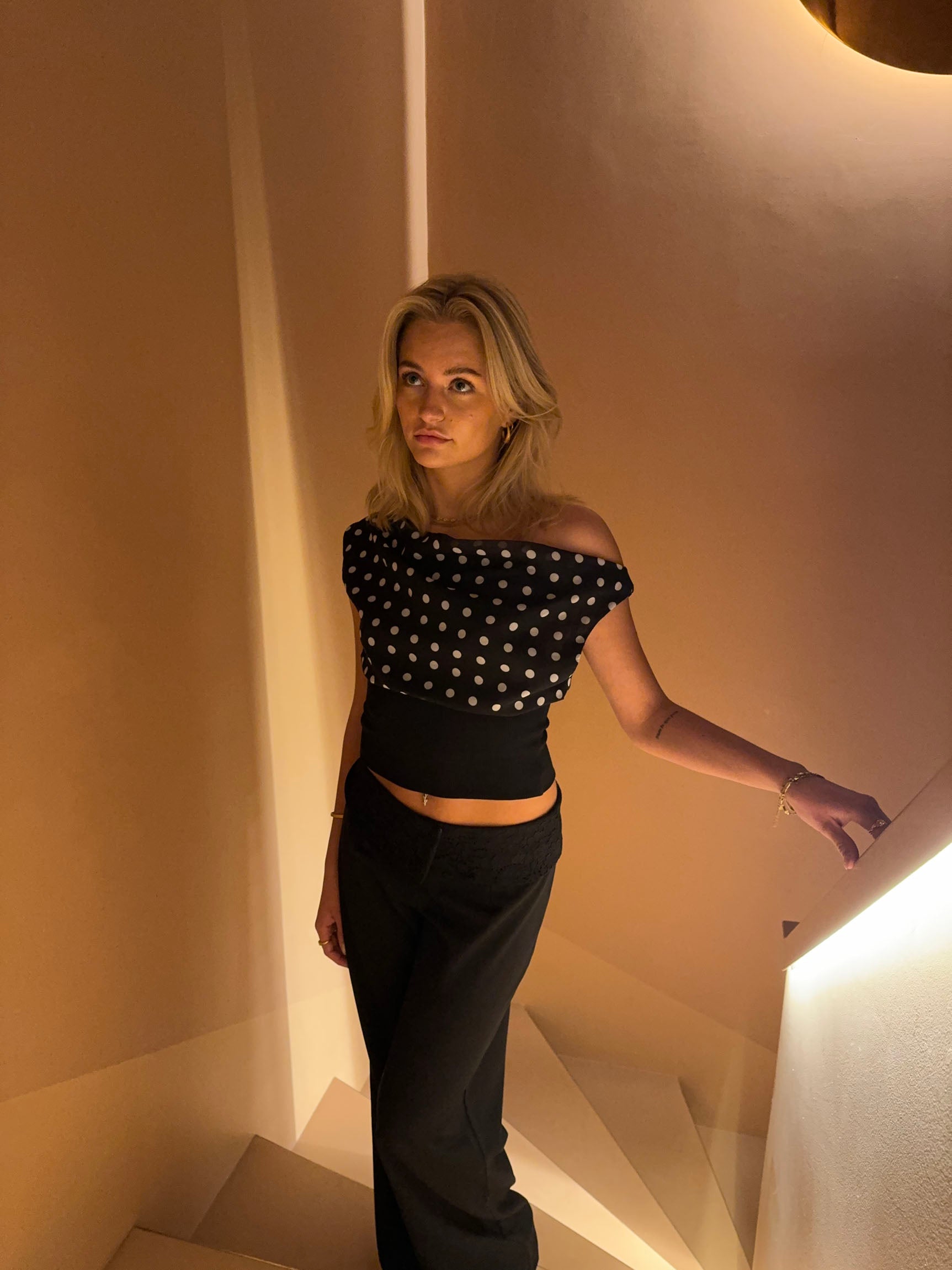 Bloom ™ |  Lina - Polka Dotted Top | Speels & Elegant in Zwart-Wit