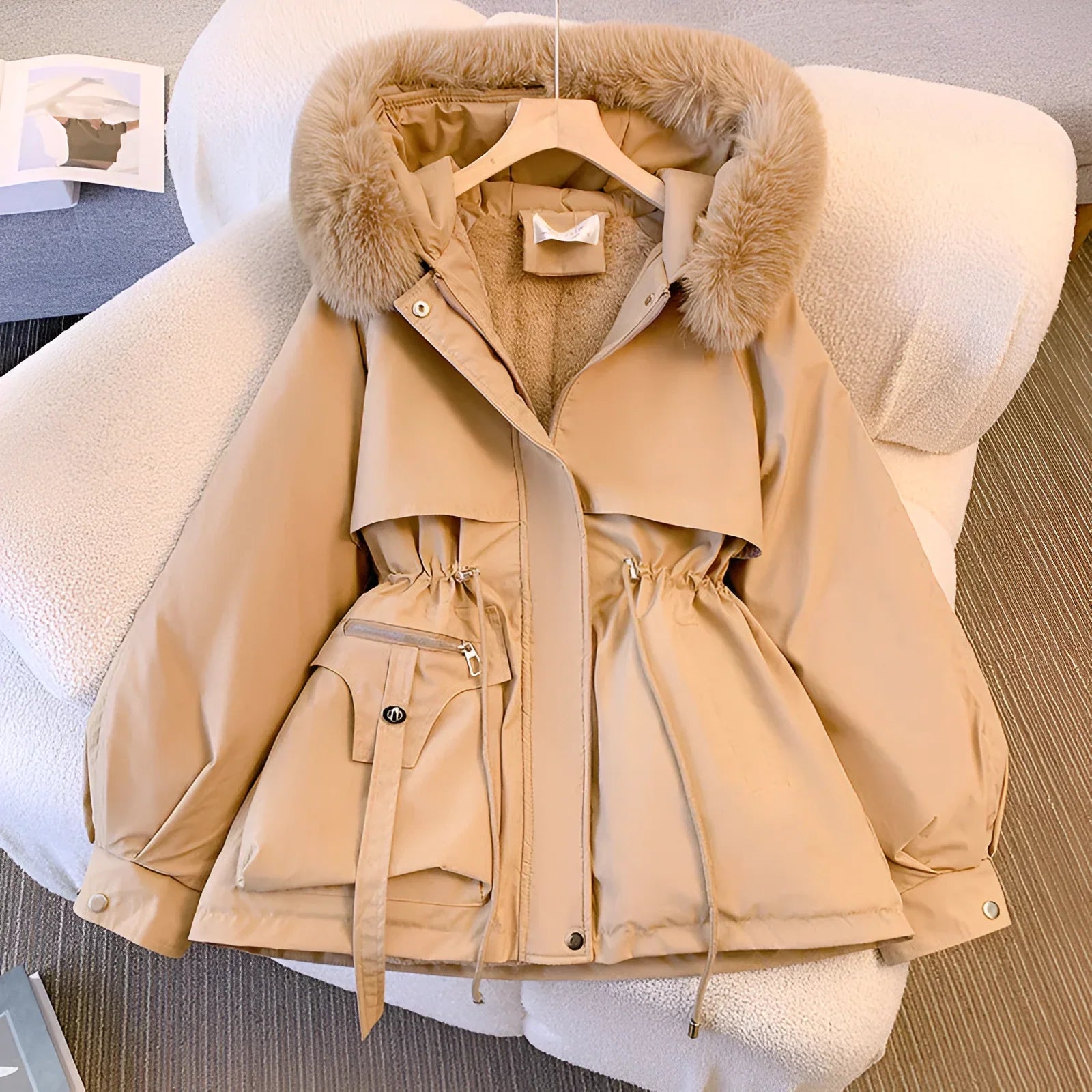 Kassandra™ | Premium winterparka met bontkap – Knus comfort en tijdloze stijl