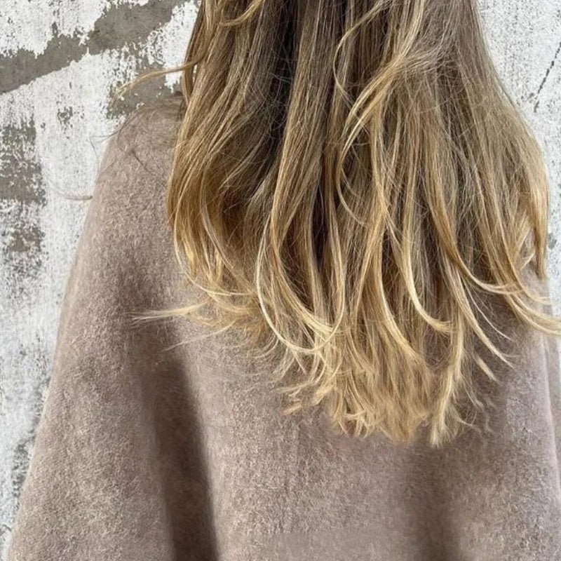 Bloom ™ | Cape met chique uitlopende mouwen
