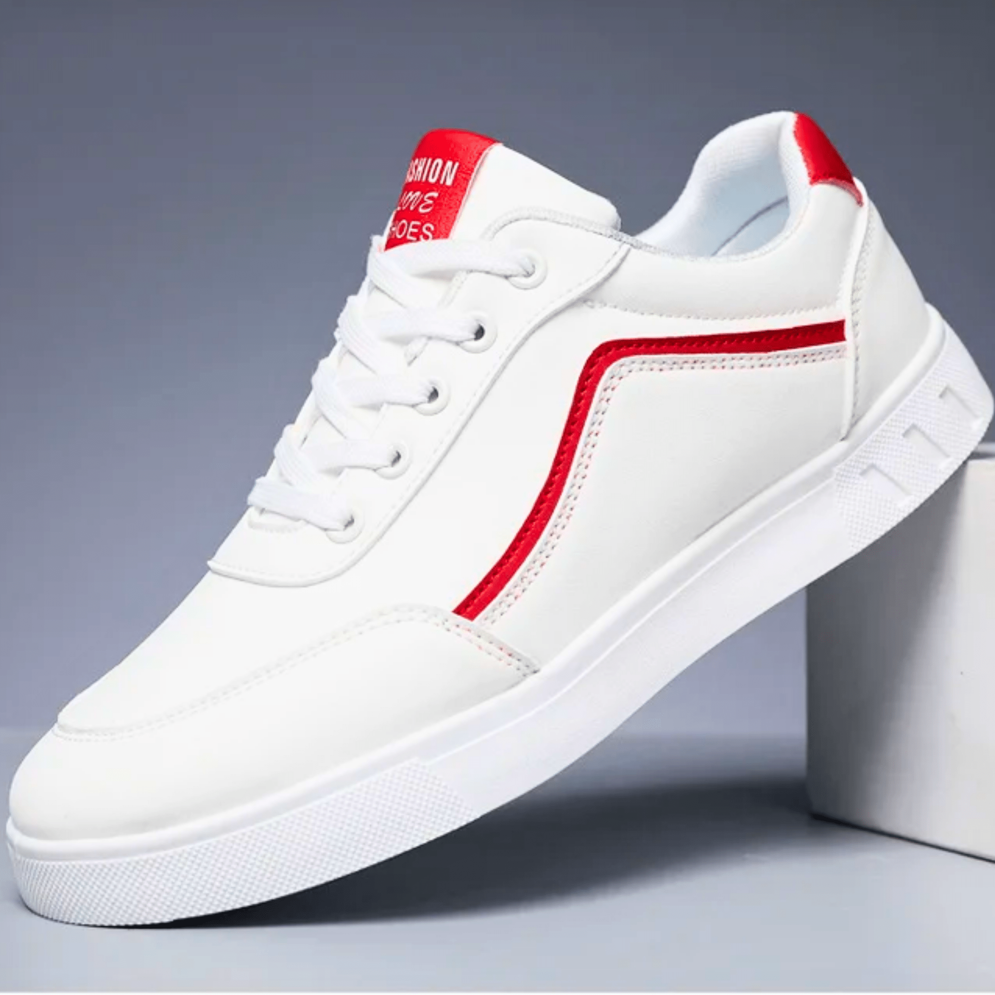 De Caspian Sneaker